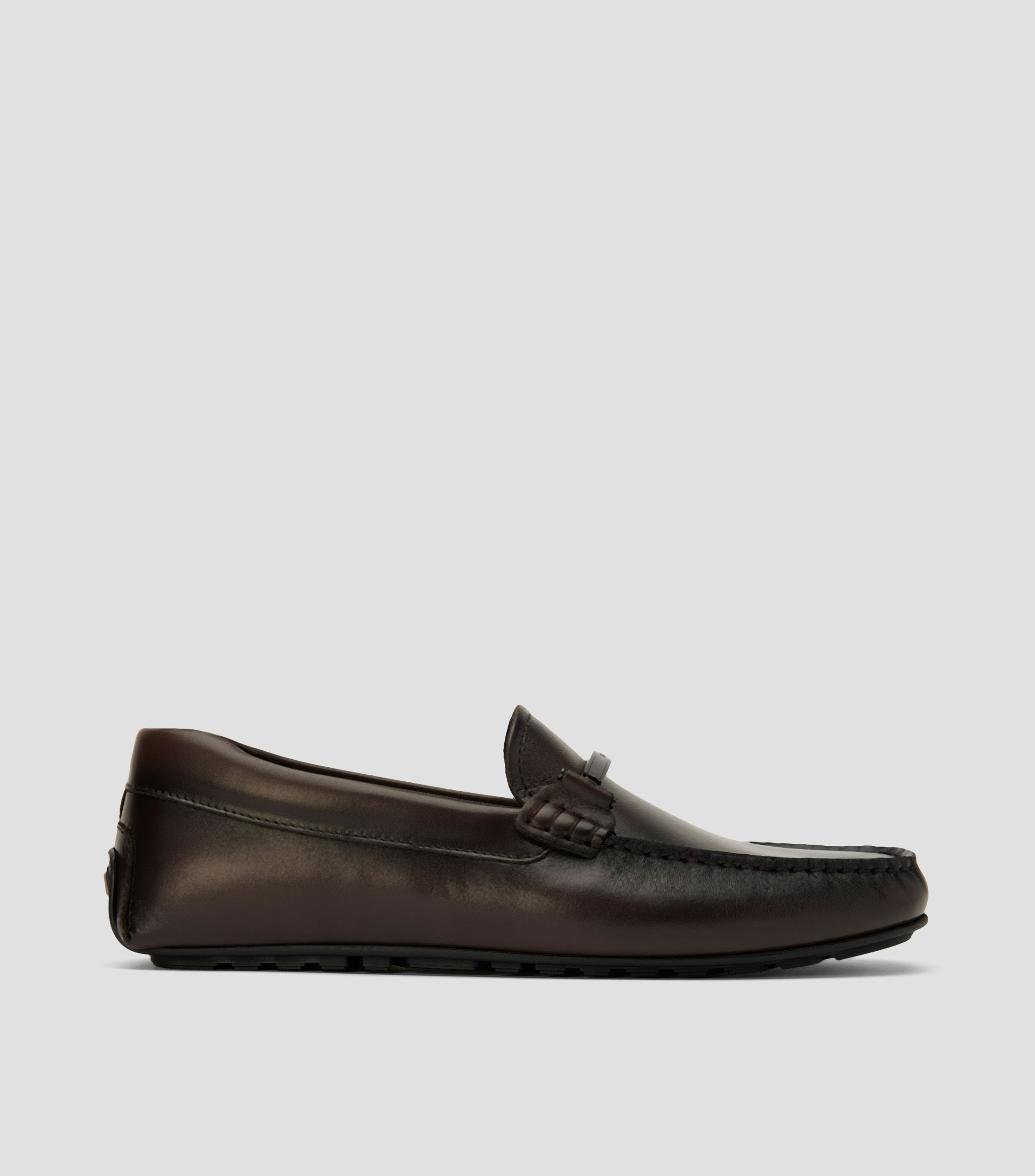 Mocasines de piel con herrajes de la marca Hombre